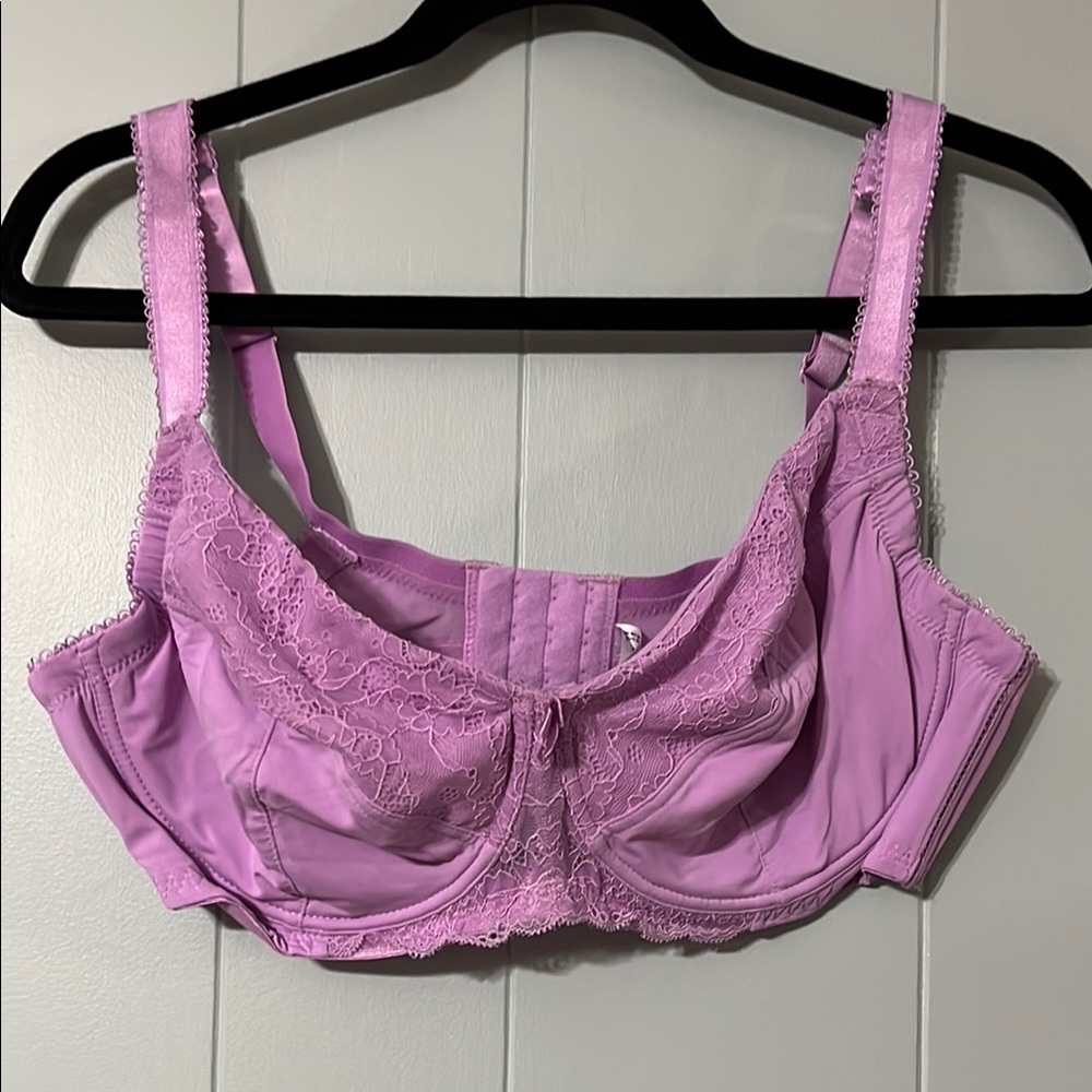 Lavender Lace Full-Coverage Bra with Underwire Support